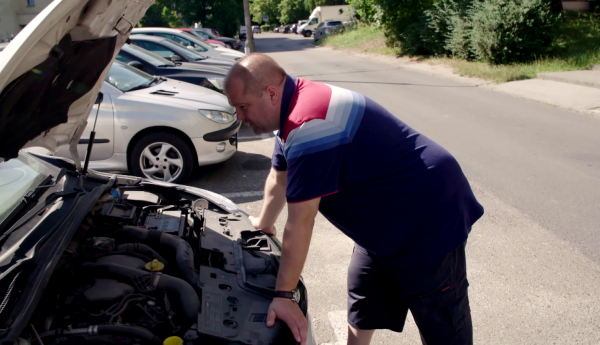 Sportowy Civic czy chodliwe Clio?